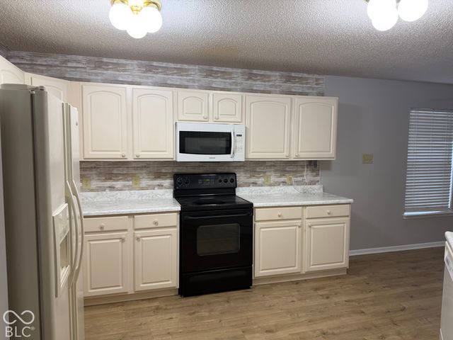 613 Brookline Drive, Danville, IN 46122