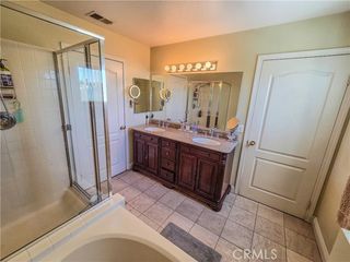 15810 Larkspur Street 106, Sylmar (los Angeles), CA 91342