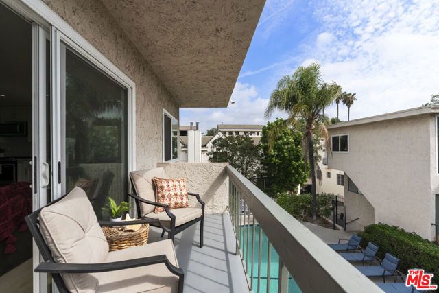 5055 Coldwater Canyon Avenue 219, Sherman Oaks, CA 91423