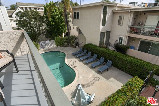 5055 Coldwater Canyon Avenue 219, Sherman Oaks, CA 91423