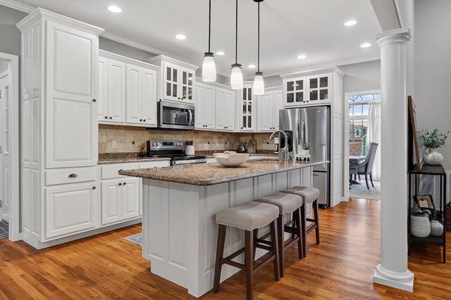809 Windingbrook Ct, Cookeville, TN 38506