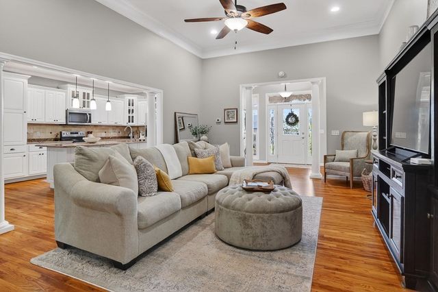 809 Windingbrook Ct, Cookeville, TN 38506