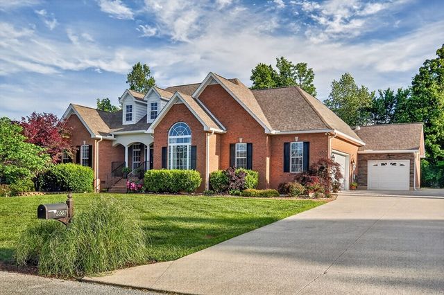809 Windingbrook Ct, Cookeville, TN 38506