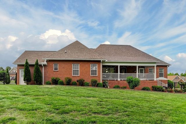 809 Windingbrook Ct, Cookeville, TN 38506