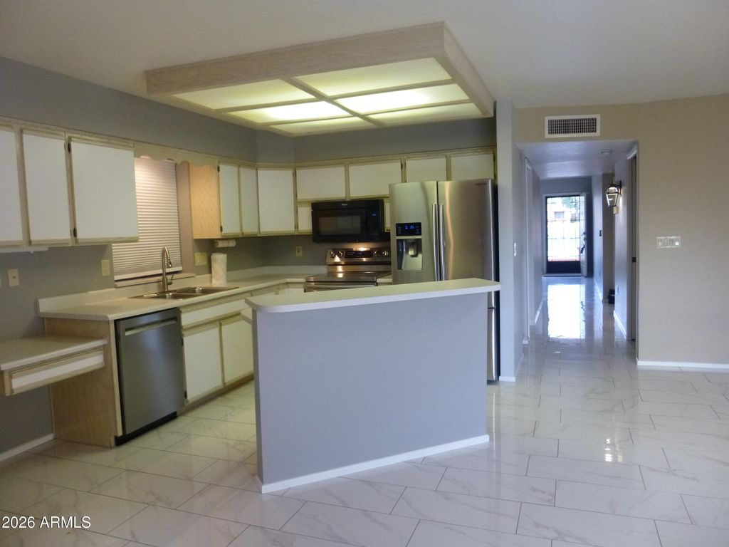 Image 6 of property listing at 8161 E KEATS Avenue 374, Mesa, AZ 85209