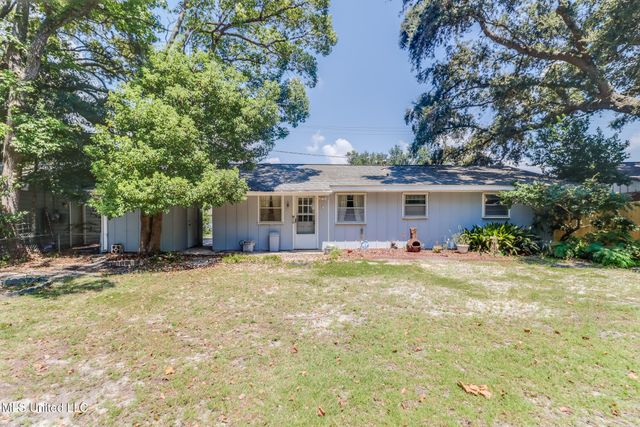 2305 Arbor Drive, Biloxi, MS 39531