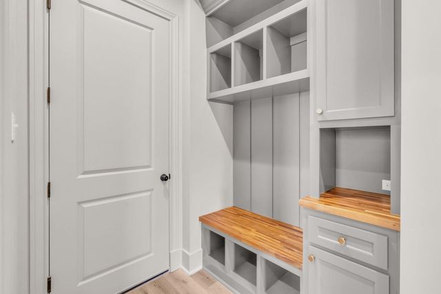 24972 Hopeview Way, Montgomery, TX 77356