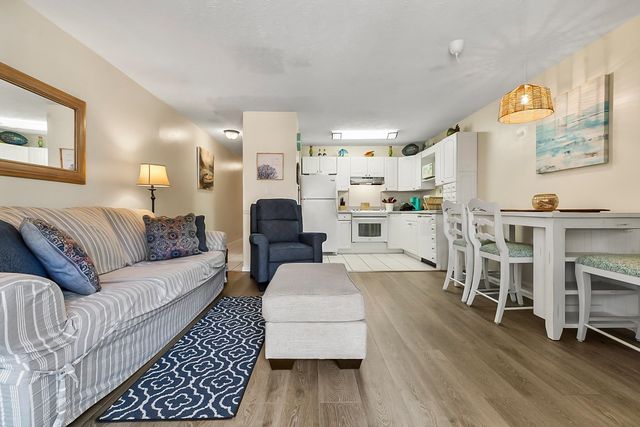 204 Maison Dr Apt N105, Myrtle Beach, SC 29572