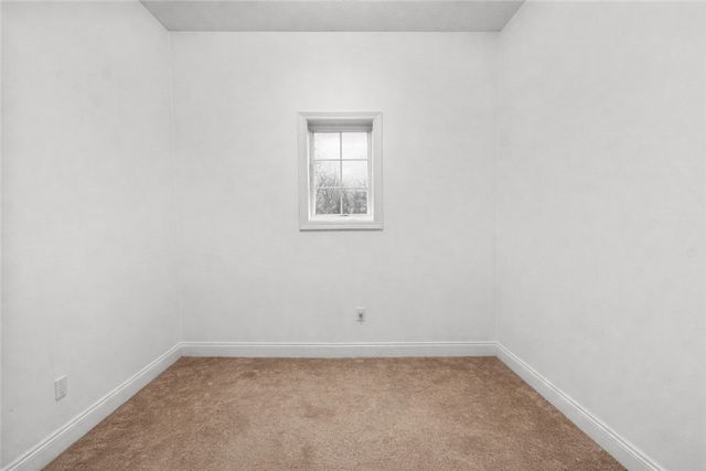 3040 Annandale Dr, Collier Twp, PA 15142