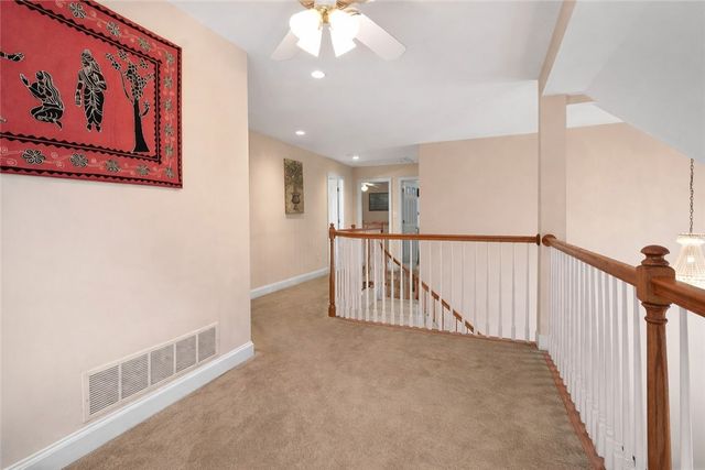 3040 Annandale Dr, Collier Twp, PA 15142
