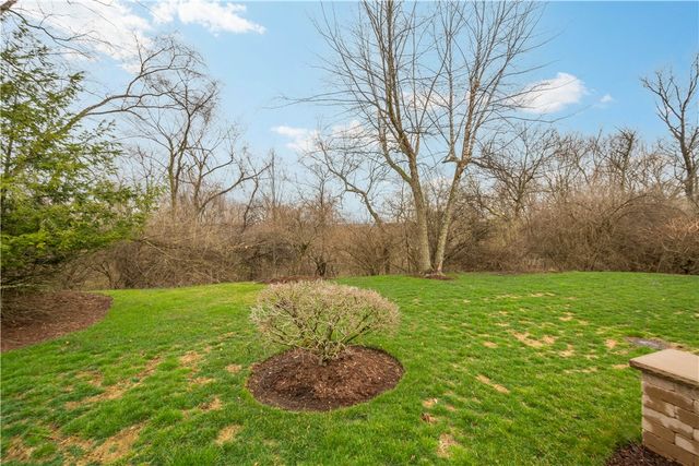 3040 Annandale Dr, Collier Twp, PA 15142