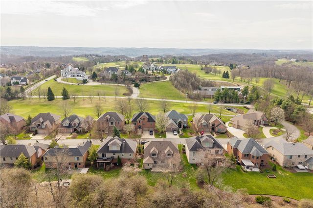 3040 Annandale Dr, Collier Twp, PA 15142