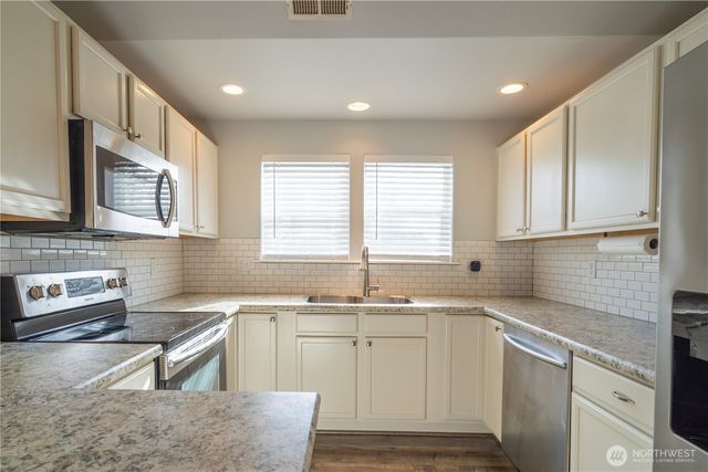 1412 E Megan Drive, Moses Lake, WA 98837