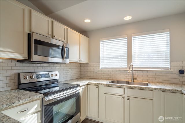 1412 E Megan Drive, Moses Lake, WA 98837