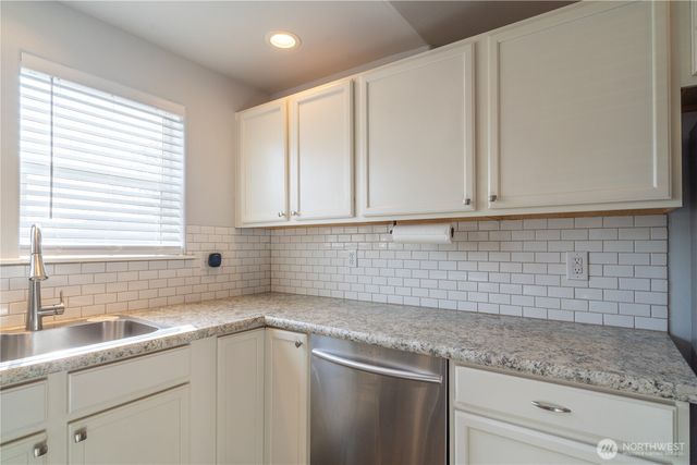 1412 E Megan Drive, Moses Lake, WA 98837