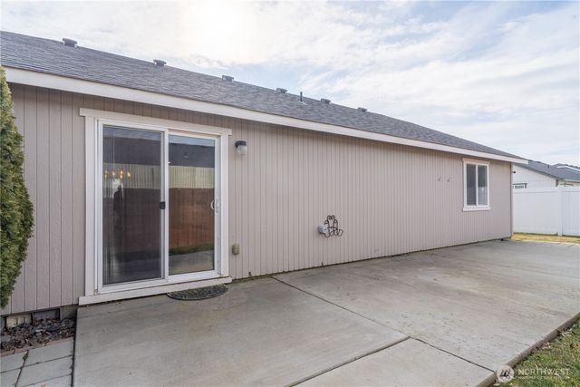 1412 E Megan Drive, Moses Lake, WA 98837