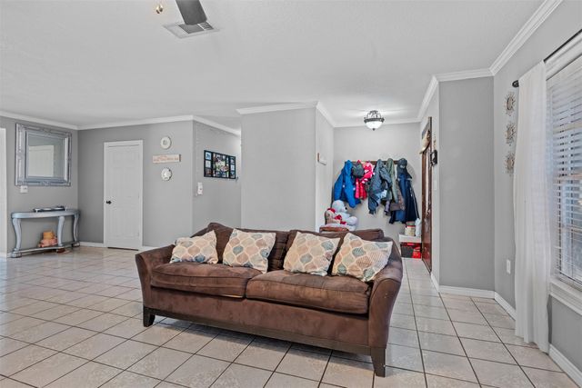 3816 Cornish Avenue, Fort Worth, TX 76133