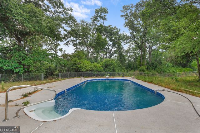 565 Bragg Road, Brooklet, GA 30415