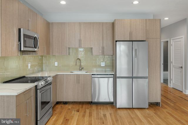 1640 Cambridge St Apt C, Philadelphia, PA 19130