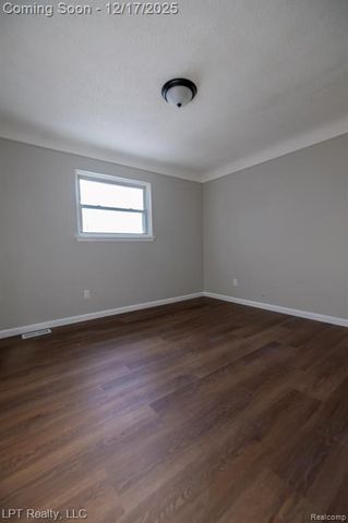 6409 Grandville Avenue, Detroit, MI 48228