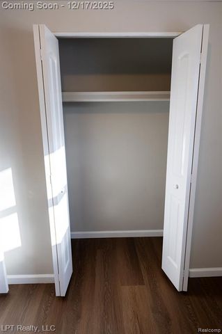 6409 Grandville Avenue, Detroit, MI 48228