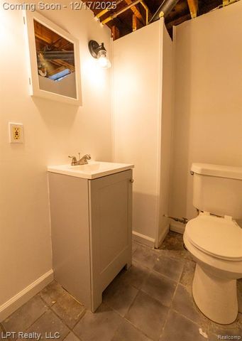 6409 Grandville Avenue, Detroit, MI 48228