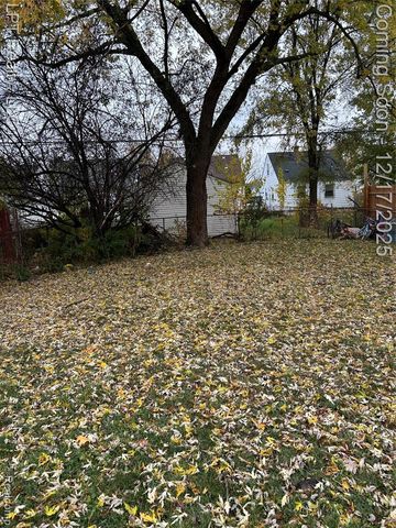 6409 Grandville Avenue, Detroit, MI 48228