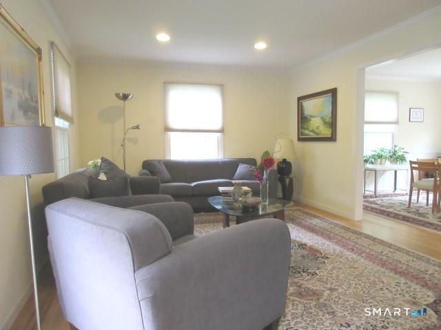 29 Tarrywile Lake Road, Danbury, CT 06810