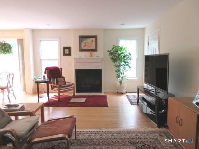 29 Tarrywile Lake Road, Danbury, CT 06810