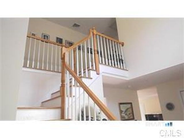 29 Tarrywile Lake Road, Danbury, CT 06810