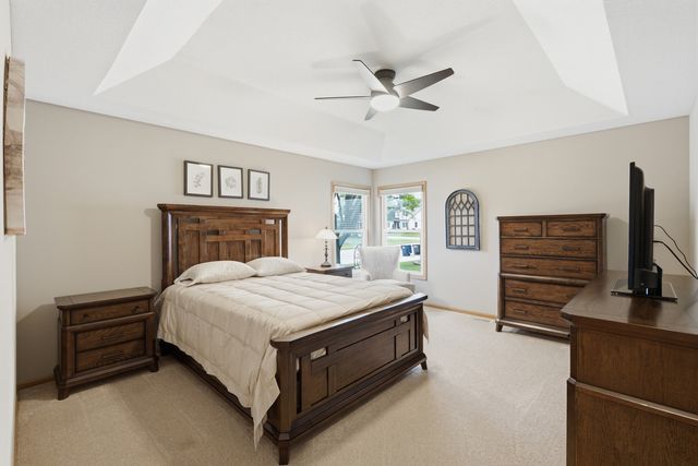 1991 Streamside Drive, Bettendorf, IA 52722
