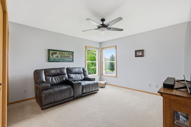 1991 Streamside Drive, Bettendorf, IA 52722