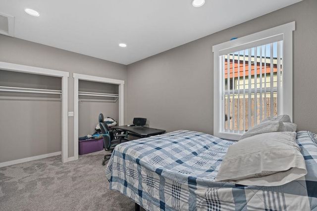 6128 N Wall St, Spokane, WA 99205