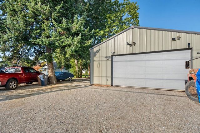 6128 N Wall St, Spokane, WA 99205