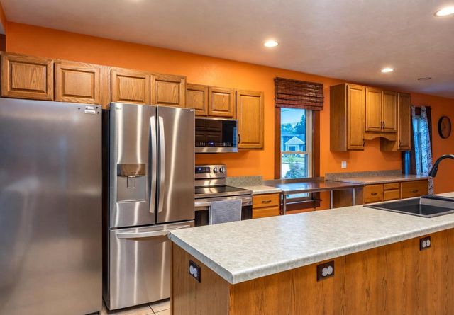 208 E CALUMET STREET, Appleton, WI 54915
