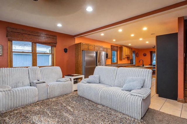 208 E CALUMET STREET, Appleton, WI 54915