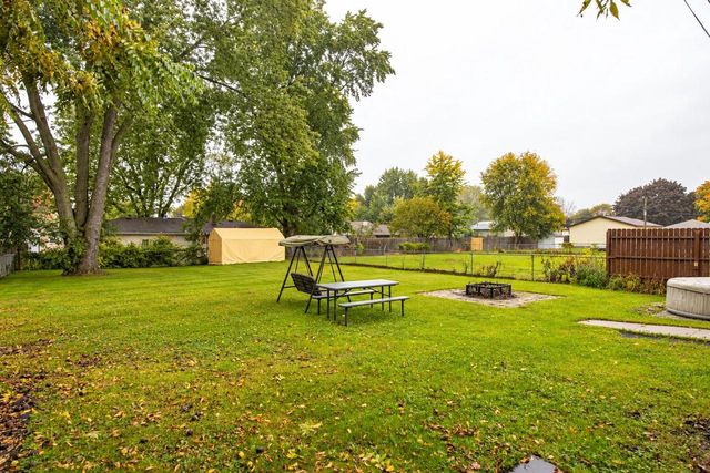 208 E CALUMET STREET, Appleton, WI 54915