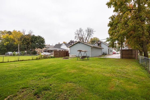 208 E CALUMET STREET, Appleton, WI 54915