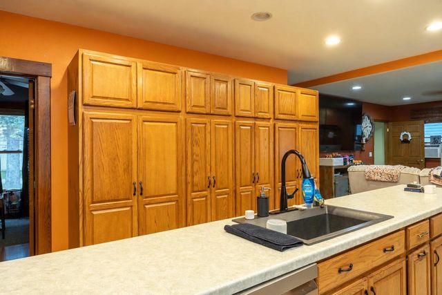208 E CALUMET STREET, Appleton, WI 54915