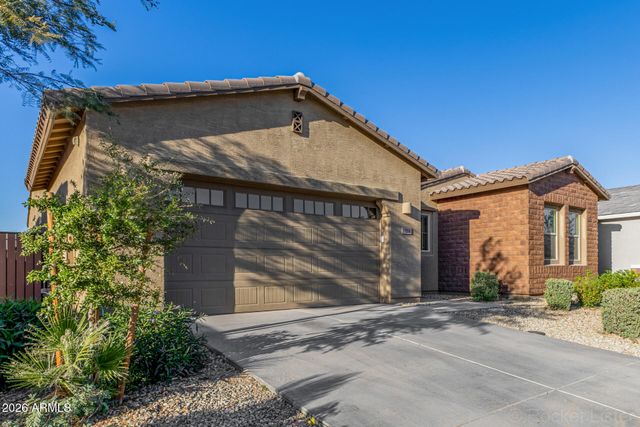 19206 W WOLF Street, Litchfield Park, AZ 85340