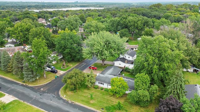 11017 27th Avenue S, Burnsville, MN 55337