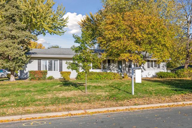 11017 27th Avenue S, Burnsville, MN 55337