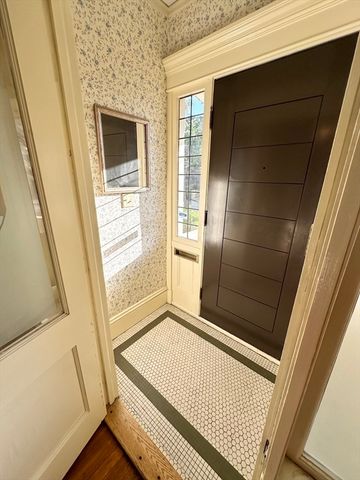 34 Rotch St, New Bedford, MA 02717