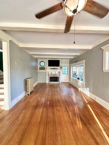 34 Rotch St, New Bedford, MA 02717
