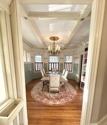 34 Rotch St, New Bedford, MA 02717