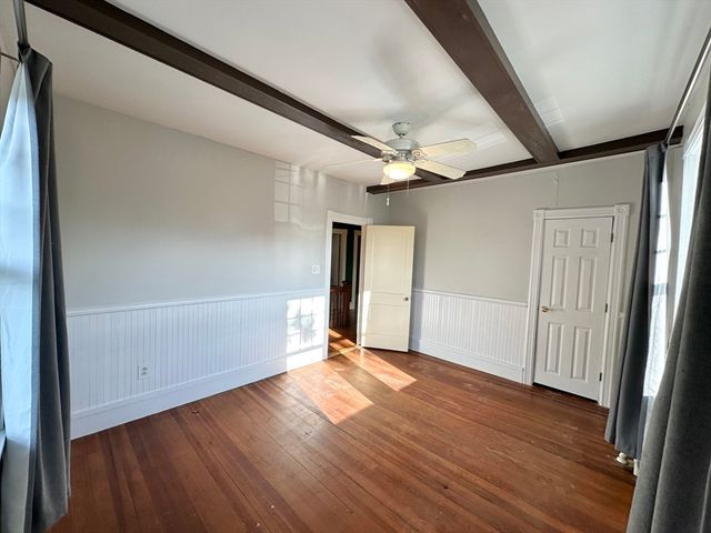34 Rotch St, New Bedford, MA 02717
