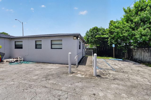 16811 NE 6th Avenue, North Miami Beach, FL 33162