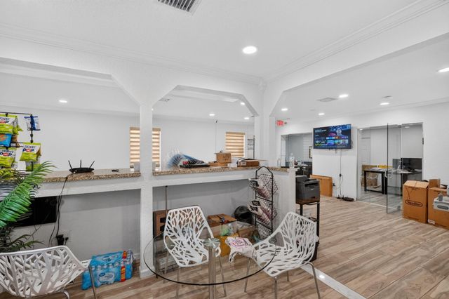 16811 NE 6th Avenue, North Miami Beach, FL 33162