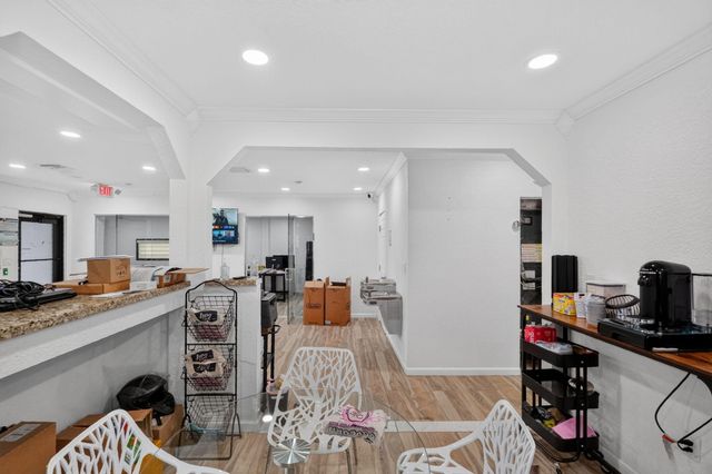 16811 NE 6th Avenue, North Miami Beach, FL 33162