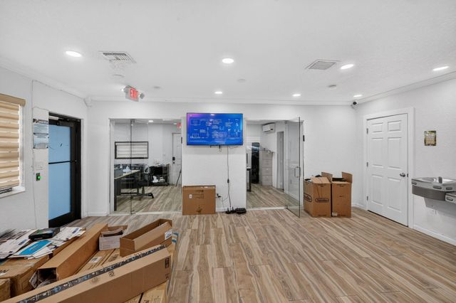 16811 NE 6th Avenue, North Miami Beach, FL 33162